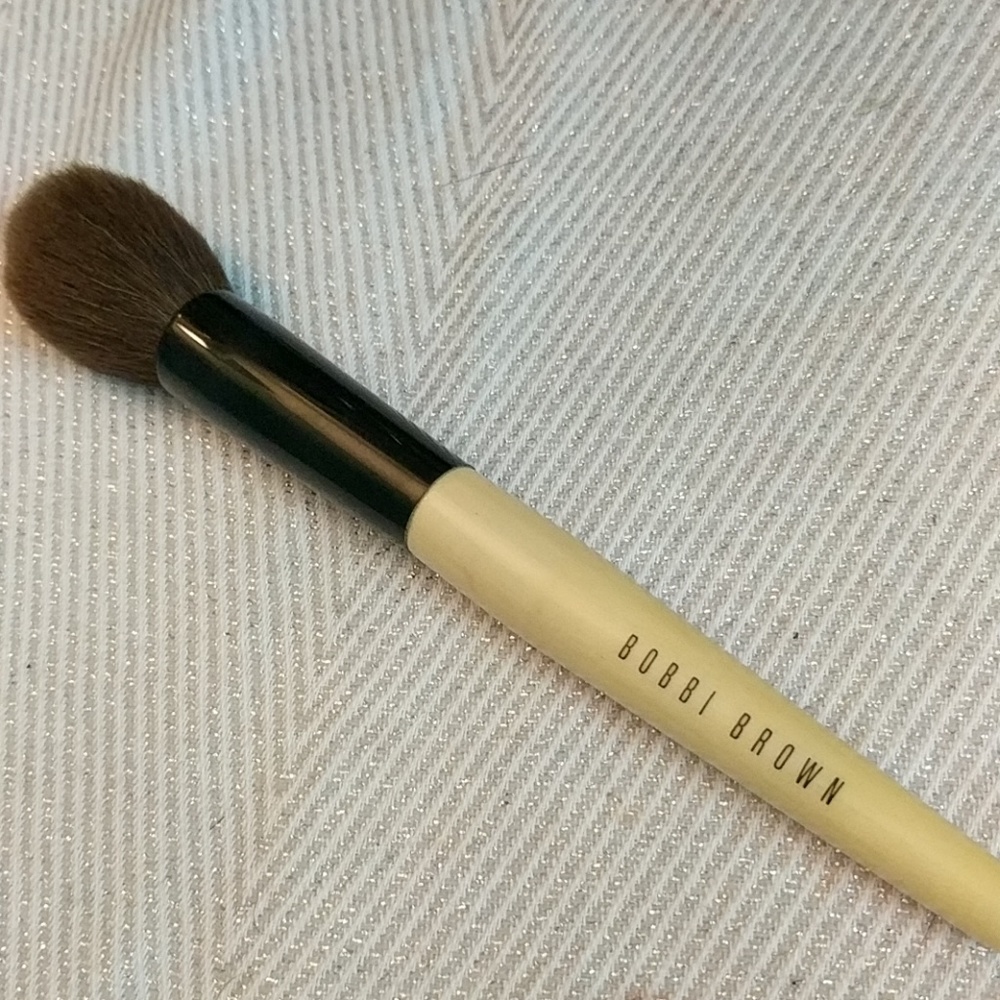 Bobbi Brown powder brush